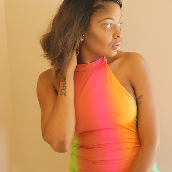 "Over the rainbow" halter maxi dress - Picture 3 of 4